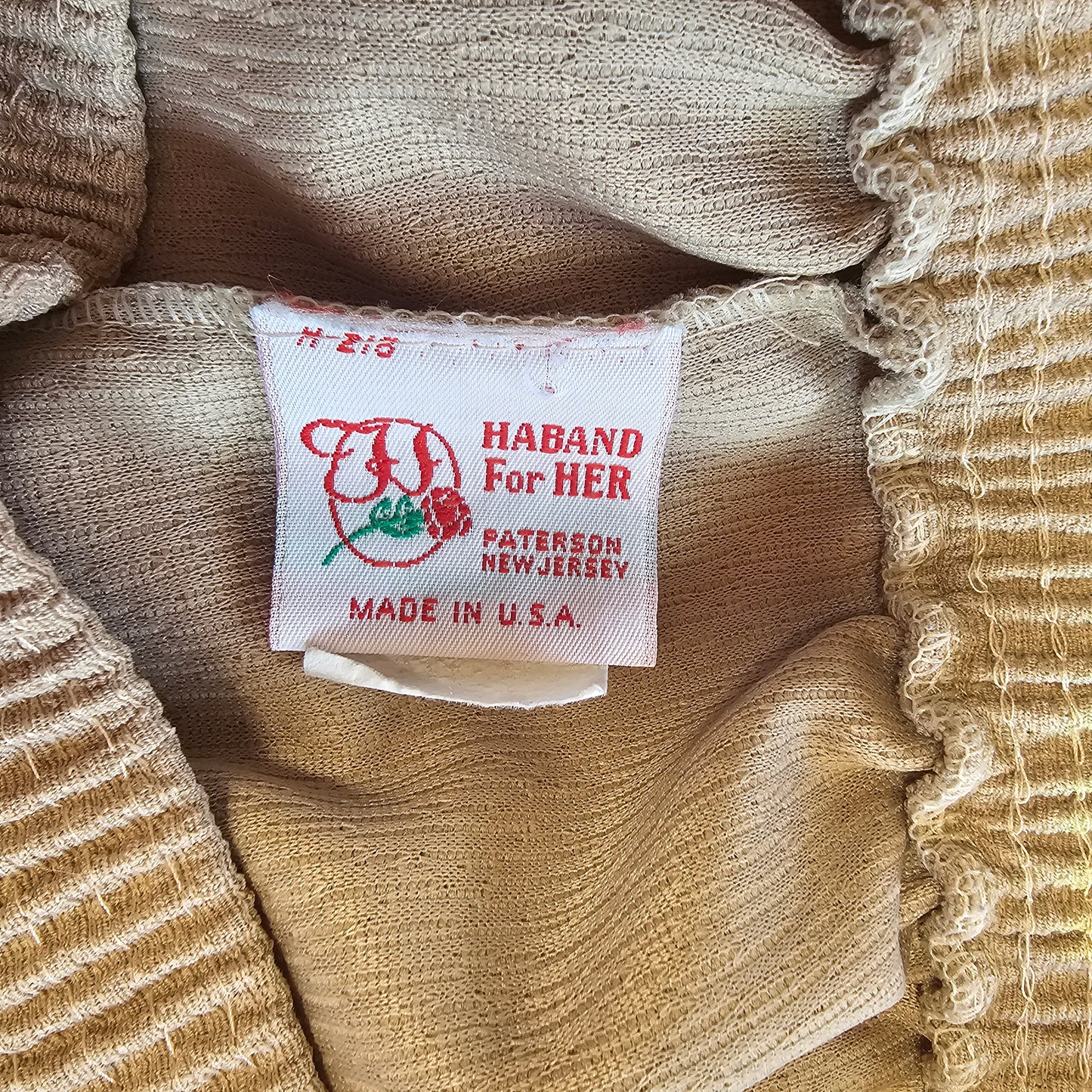 hanband for her tan skort