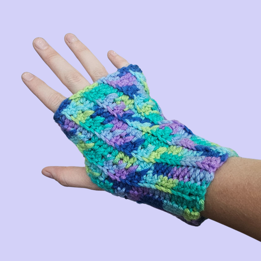 crochet small fingerless gloves