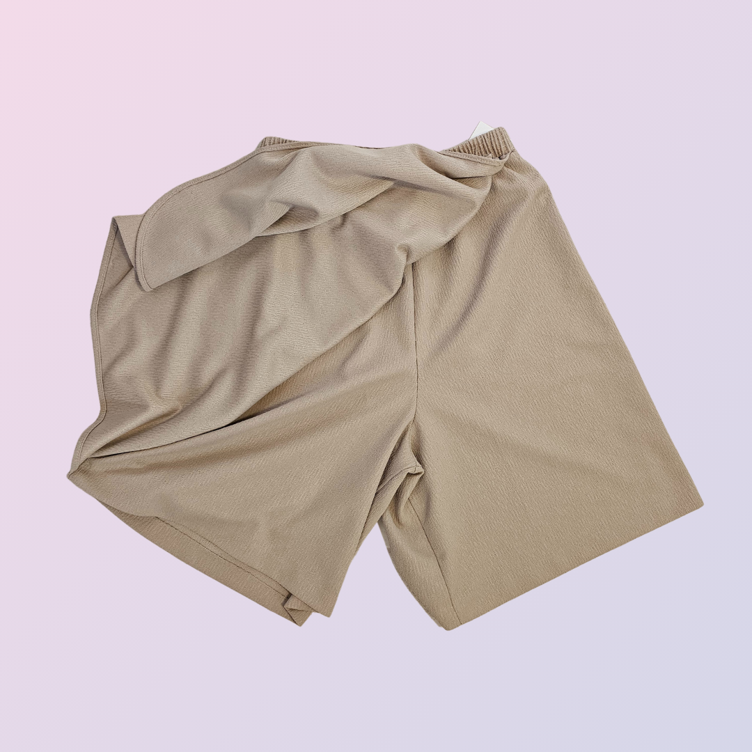 hanband for her tan skort