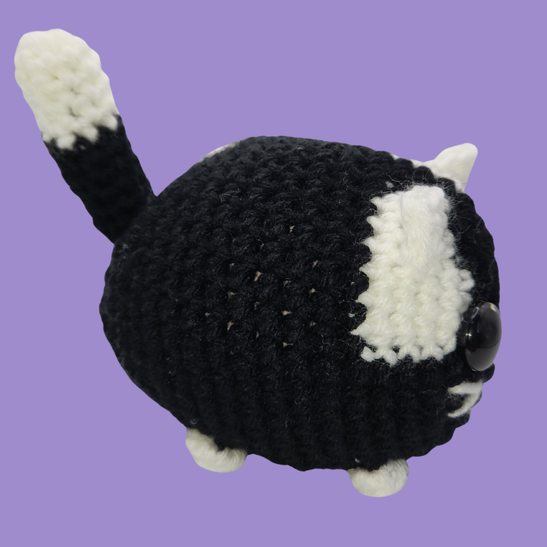 crochet loaf cat stuffie