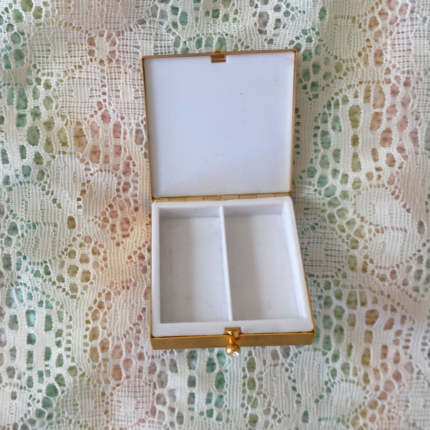gold vintage cherub tone pill box