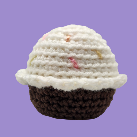 crochet cupcake stuffie