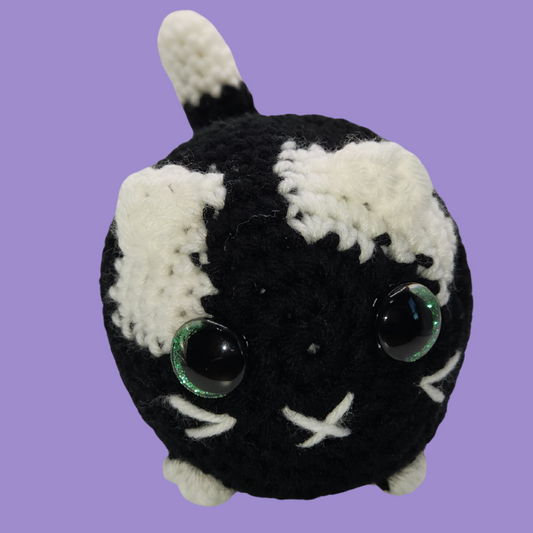 crochet loaf cat stuffie