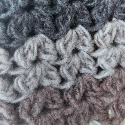 crochet shell bucket hat
