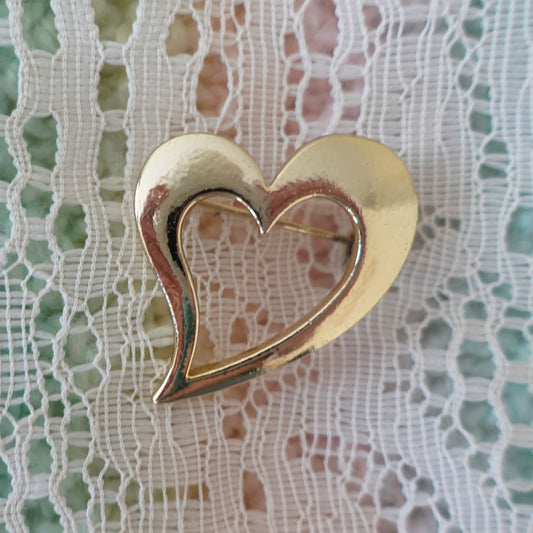 gold heart pin