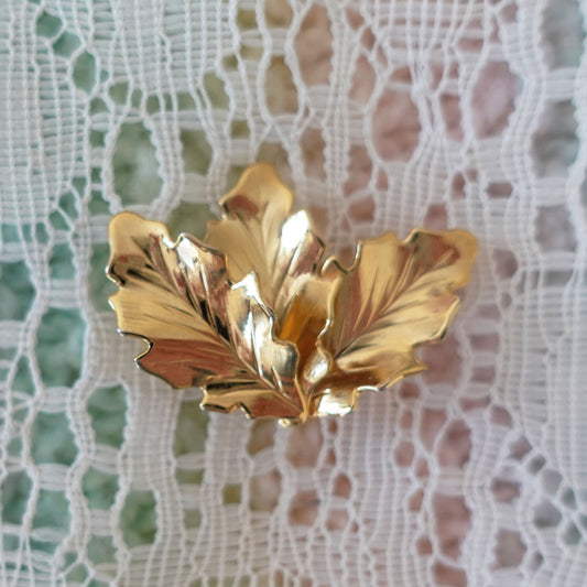 gold leaves pin