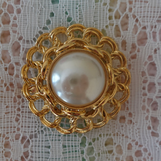 round gold pearl pin