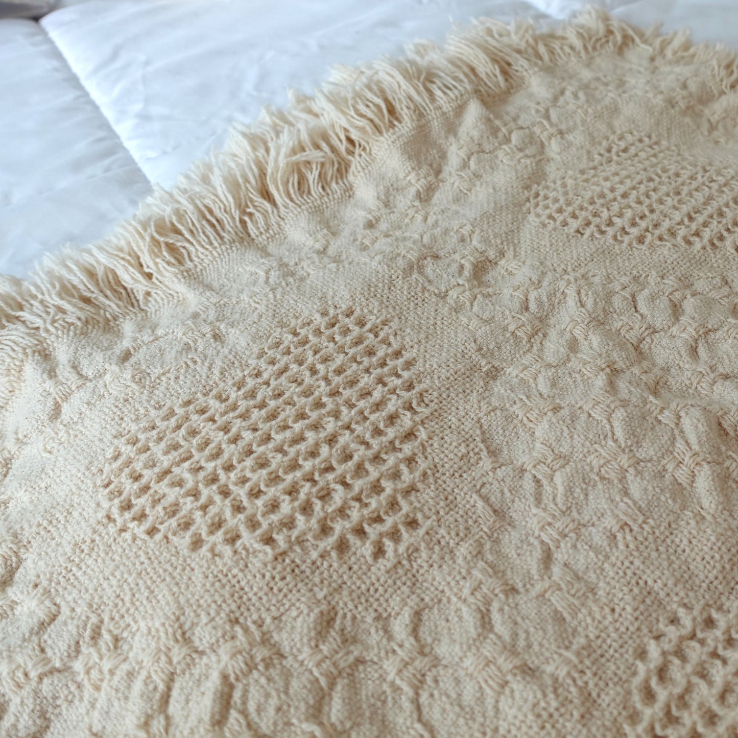 ivory heart woven blanket with fringe